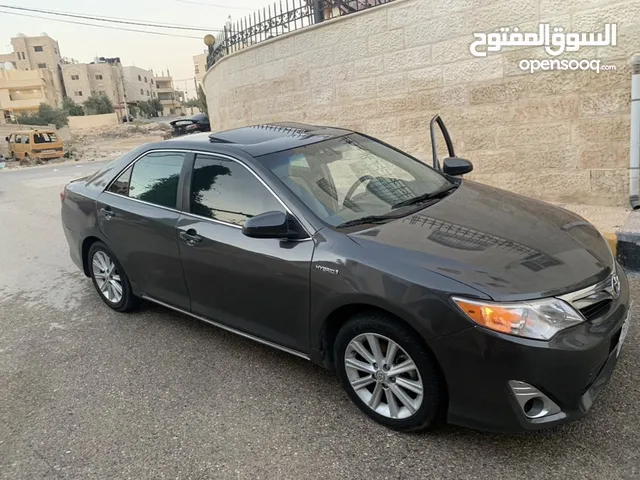Sedan Toyota in Zarqa