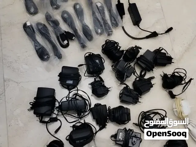 مجموعة شواحن ووصلات ثريا مخلطة جديدة ومستعملة ع خفيف للبيع جملة
