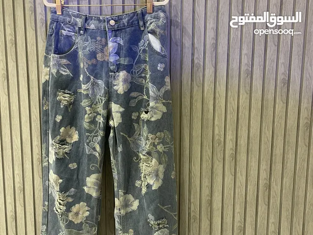 Beautiful flowery ripped print jeans