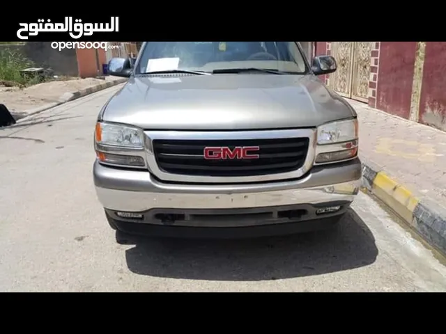 Used GMC Suburban in Basra