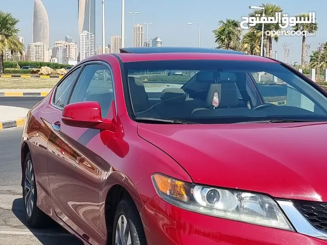 Honda accord coupe 2014 Red color