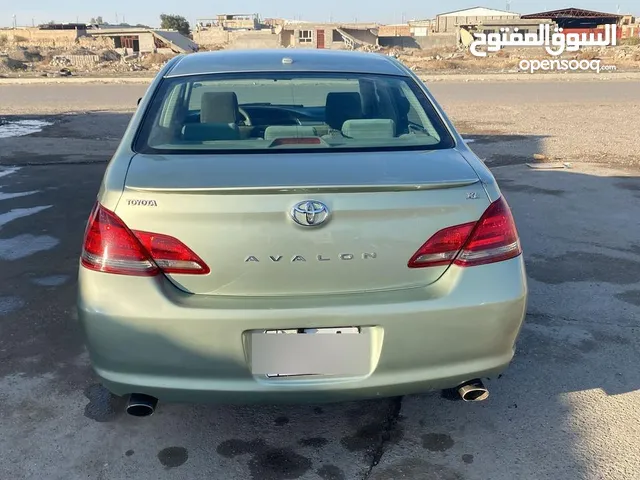 تيوتا افالون 2009