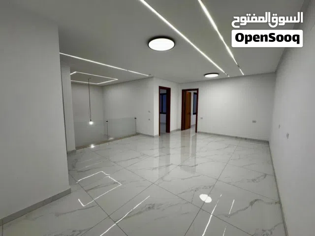 200 m2 5 Bedrooms Apartments for Rent in Tripoli Mizran St