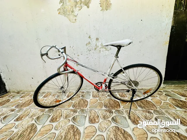 بسكليت سباق ياباني عجل رفيع غيارات شغاله تمام سبعه غيار بسكليت طلقه