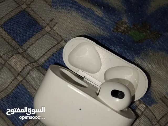 سماعه وحده شحن ايفون 5000 دينار
