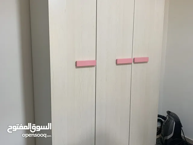 غرفه نوم مستعمل وحالتها حاله وكاله وما فيها اي خراب