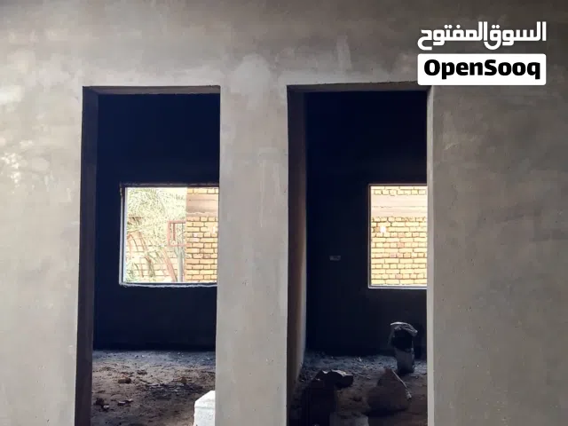 كادر لبخ درجه اولى، مع كادر تفليش وترميم، ونثر وتنظيف، كافه مناطق البصره، يوجد واتساب بأسعار مناسبة