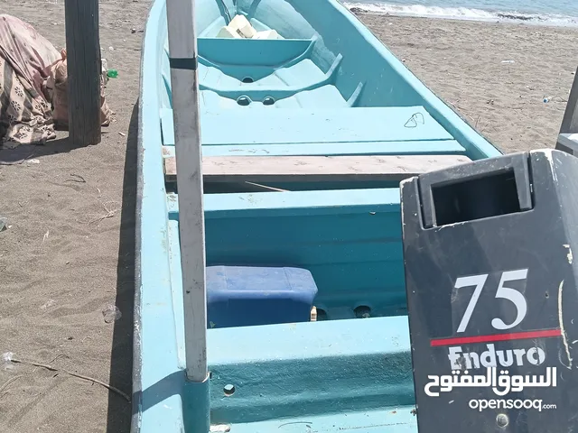 للبيع قارب 23 مع مكينه75 مع الملكيه