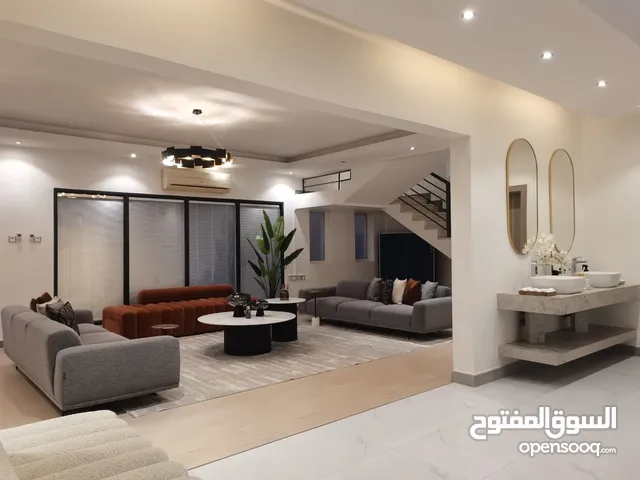 420 m2 4 Bedrooms Villa for Sale in Muscat Ansab