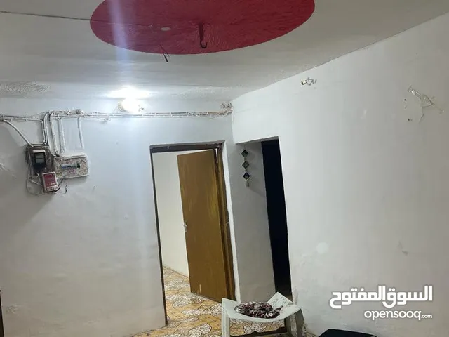125m2 2 Bedrooms Townhouse for Rent in Basra Abu Al-Khaseeb
