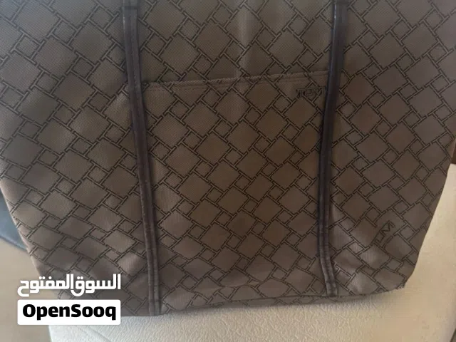 شنطة TUMI الأصلية مستعملة بحالة الوكالة
