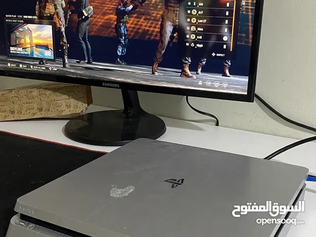 PlayStation 4 PlayStation for sale in Ras Al Khaimah