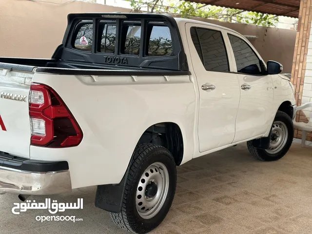 Used Toyota Hilux in Zuwara