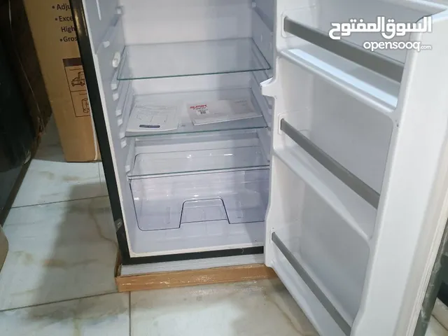 ثلاجة ميني بار يونيون اير  موديل سوبر تيك  4.1 قدم  شاشة ديچتال تحكم كامل  خاصية الديفروست  إضاءة دا