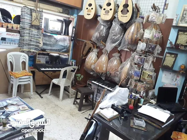 بيع جميع الالات الموسيقية وتدريب موسيقي على جميع الالات