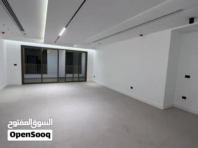 220 m2 4 Bedrooms Apartments for Sale in Tripoli Al Dahra