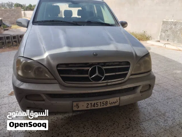 2005 مرسيدس بنز الفئة-M ML 500