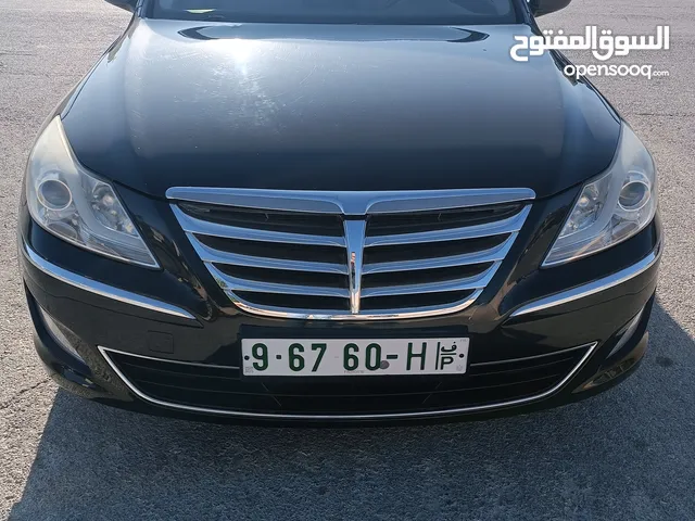 هيونداي جينيسس 2013
