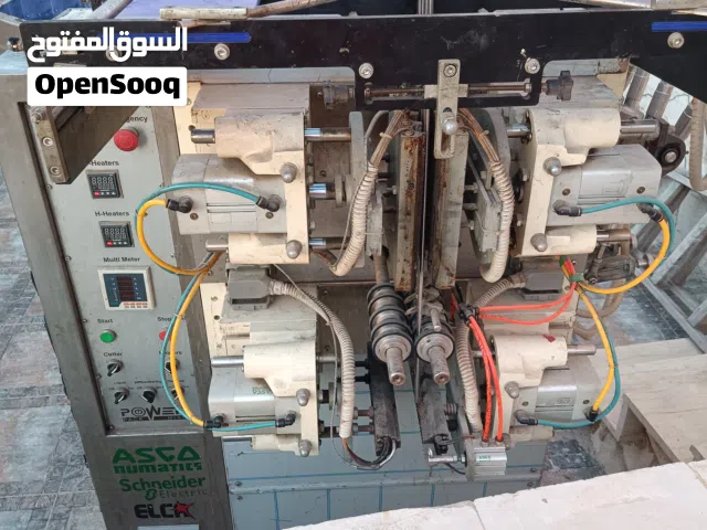 ماكنة تغليف سوائل
