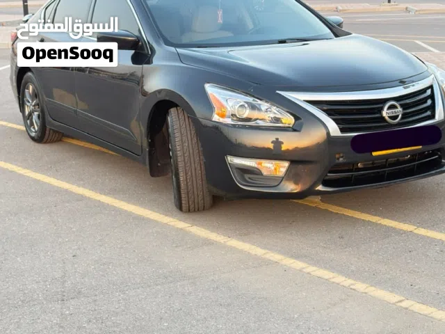2015 نيسان التيما S