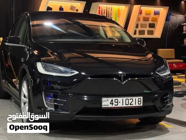 2018 تيسلا موديل X Standard Range