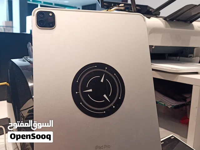 Apple iPad pro 4 128 GB in Tripoli