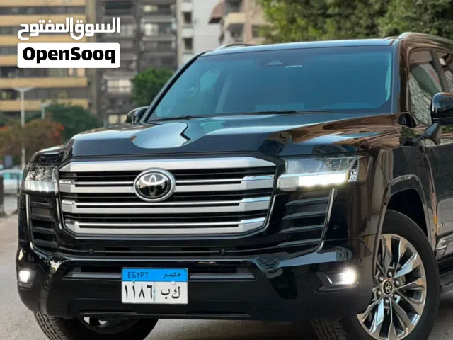 SUV Toyota in Giza
