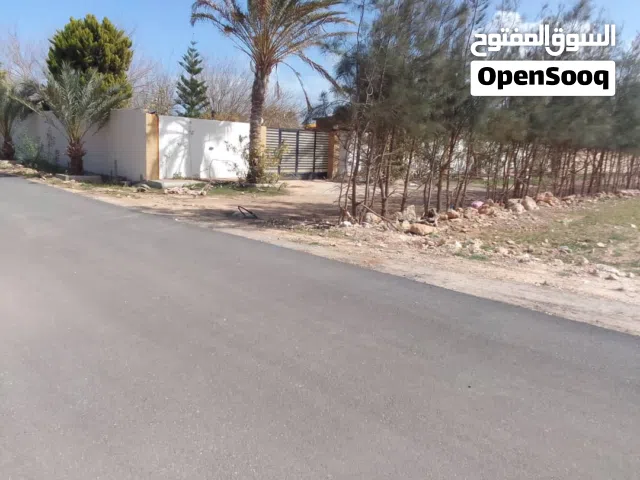 ارض 1730م للبيع..سكنية..بوھادي في اول الضبعي...شارررررررررعين
