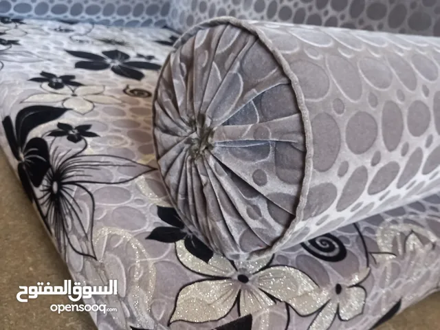 جلسة ارتفاع 15 ب 1000د فرصه مستعجل 10مسند و10فراش ومخاد 9