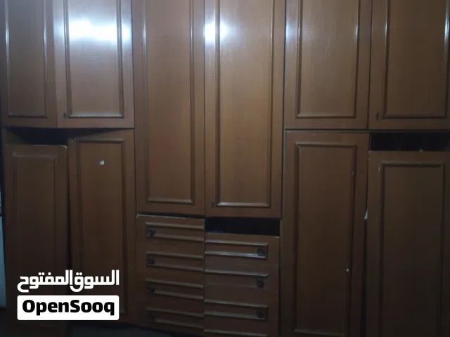 سرير زوجي مع دولاب مهني لوح ايطالي