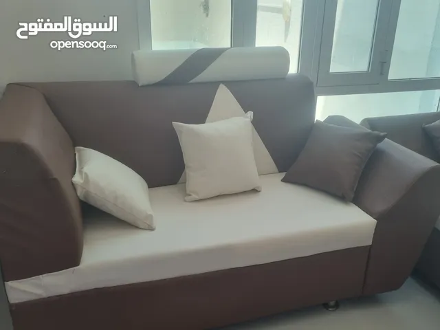 كنبات جلد للبيع 8 أشخاص
