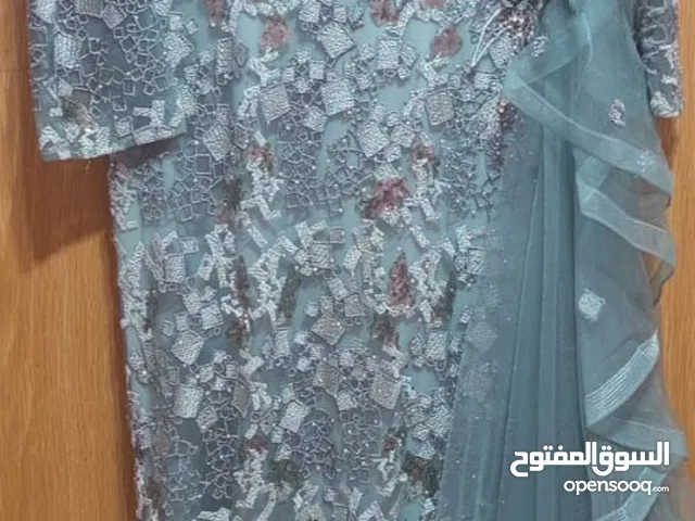 فساتين لبسة وحدة فقط