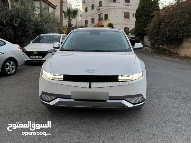 أيونيك 5 هيونداي كهربائية موديل 2022 مجمركة دفع رباعي AWD فل الفل مع بانوراما للبيع بحالة الوكالة