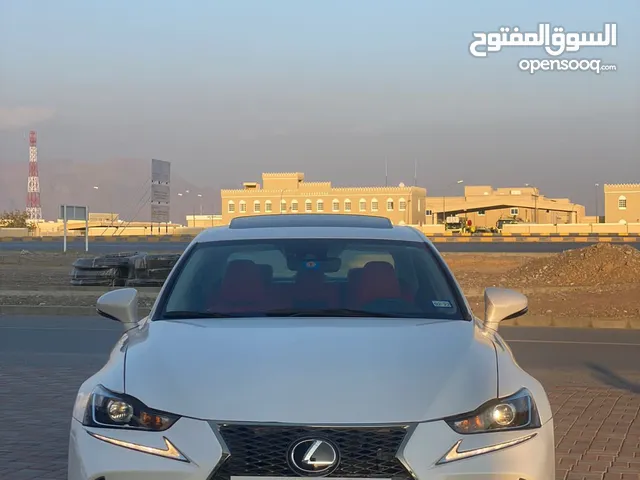 Lexus IS 2020 in Al Dakhiliya