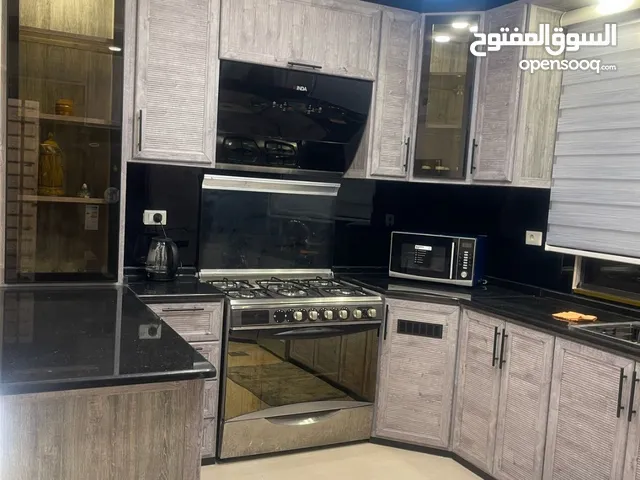 130 m2 5 Bedrooms Apartments for Rent in Zarqa Al Zarqa Al Jadeedeh