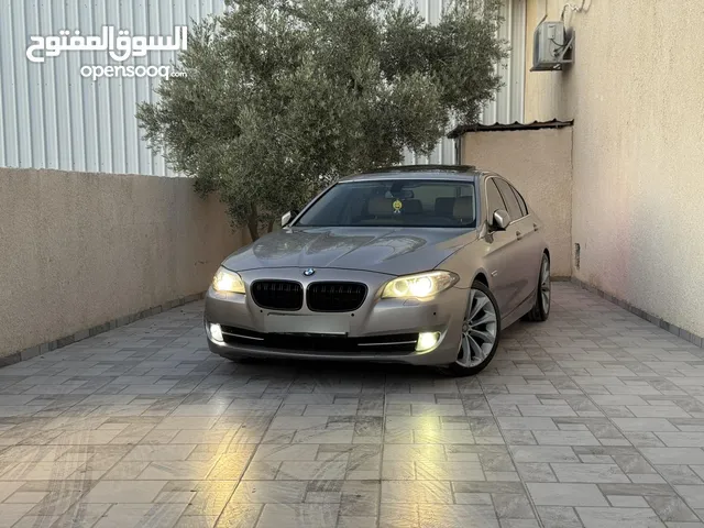 BMW 520 2013 كاملة الاضافات
