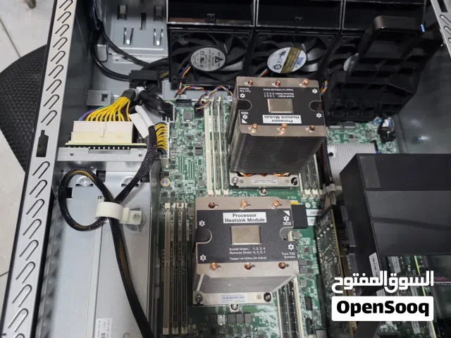 server Lenovo ThinkSystems ST550