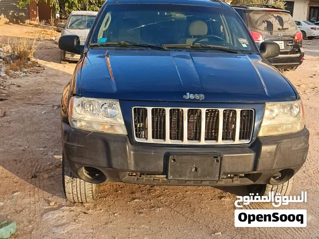 2004 جيب جراند شيروكى Laredo