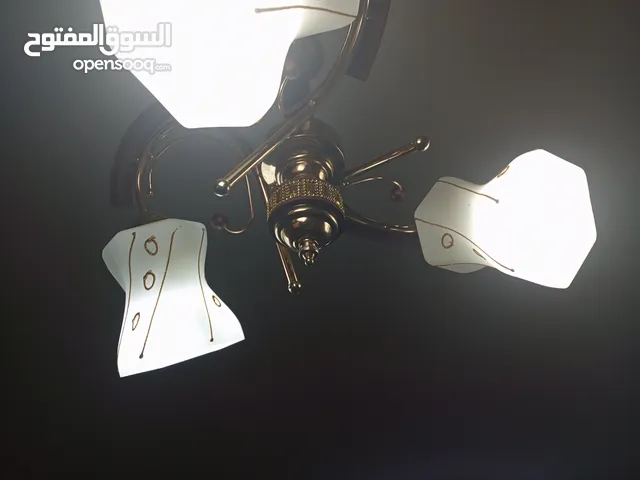 ثريا ثلاثية تركب 3 اشكال