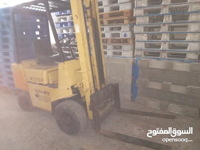 2005 Forklift Lift Equipment in Tripoli