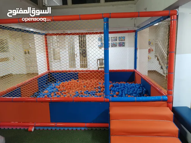 من تجهيزاتنا تفصيل بركة طابات في روضة الأهلية جبل عمان مقاس 3.50 متر في 3 متر سيفتي كامل