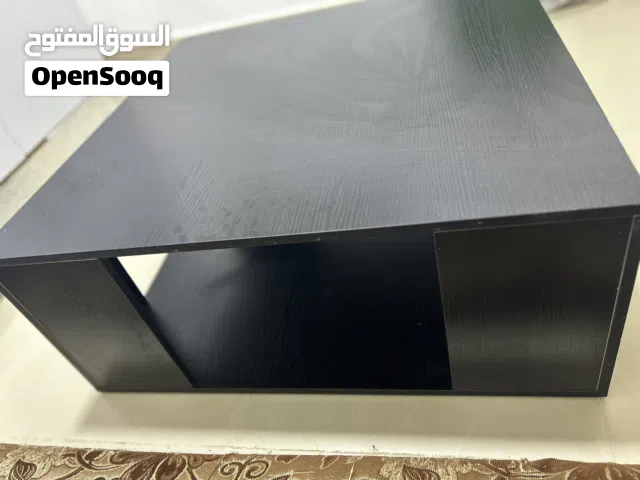 طاوله خشب لاتيه استخدام بسيط وسط بني محروق للبيع