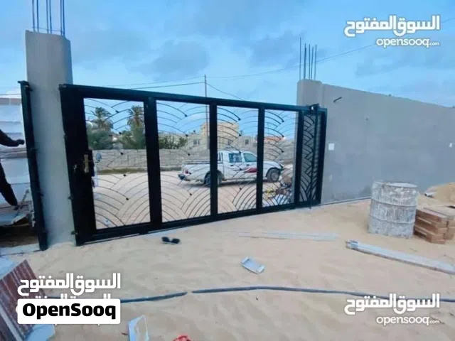 فني حدادة عامة صيانة فورية و لحام ابواب و نوافد و مضلات وتركيب اي قفل اتصل نجوك لي عندك