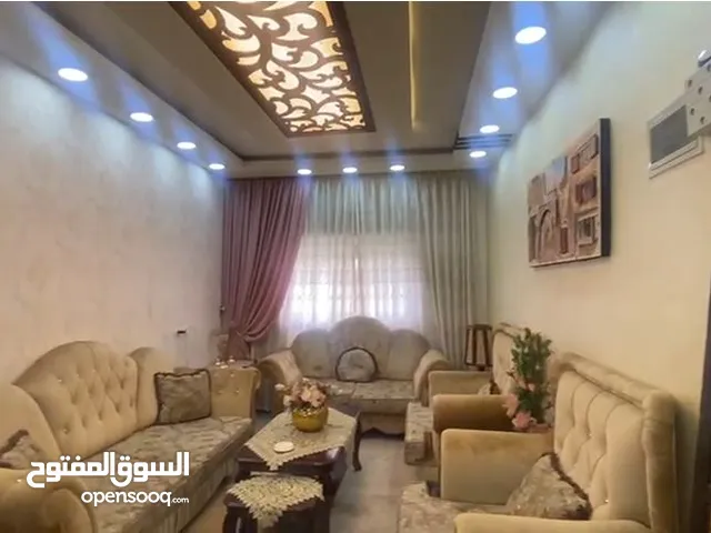 90 m2 2 Bedrooms Apartments for Sale in Ramallah and Al-Bireh Um AlSharayit