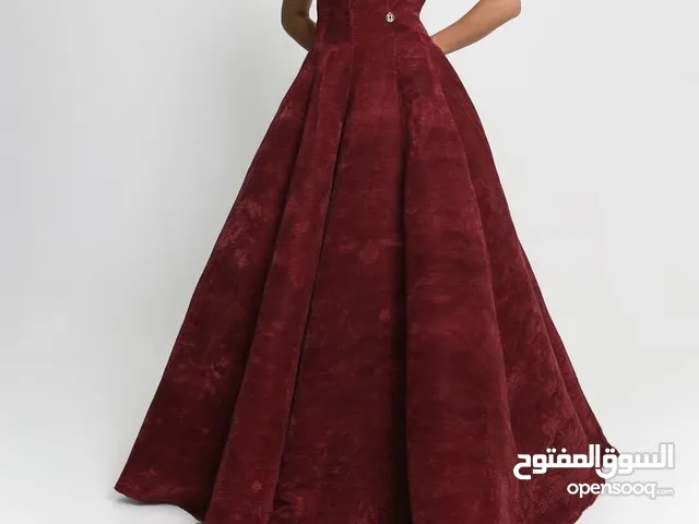 فستان سهره من براند (ايمان السحيم) سنة الشراء 2024 شبه جديد