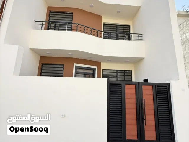 225 m2 3 Bedrooms Townhouse for Sale in Baghdad Dora
