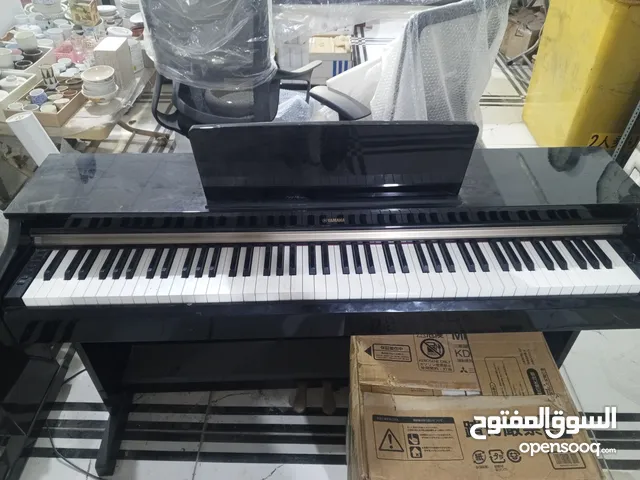بيانو ياماها ياباني