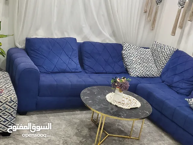 طقم كورنر كما في الصورة مستعمل من سنة شبه جديد