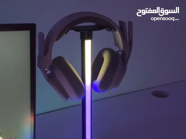 ستاند مع اضاءة RGB