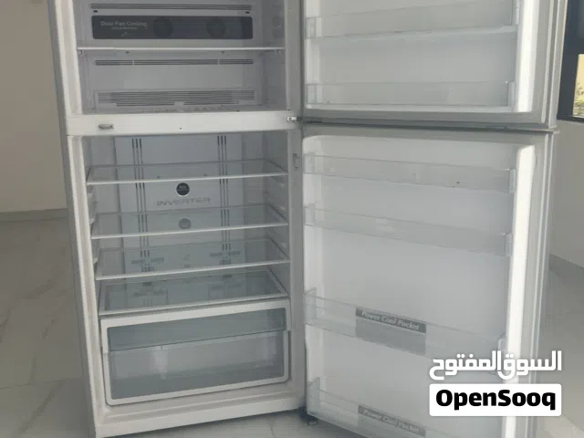 ثلاجه حجم كبير لي البيع استعمال بسيط شبه جديد